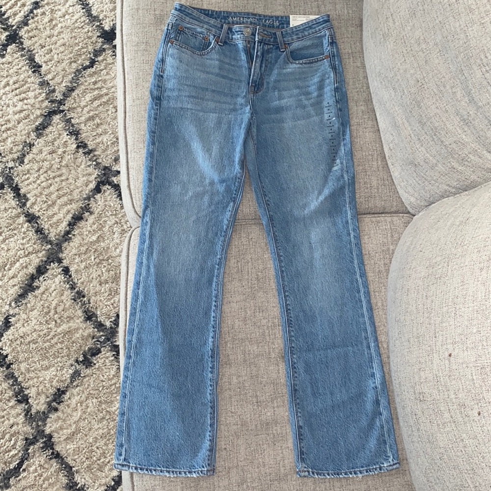 American Eagle 90’s boot cut jeans